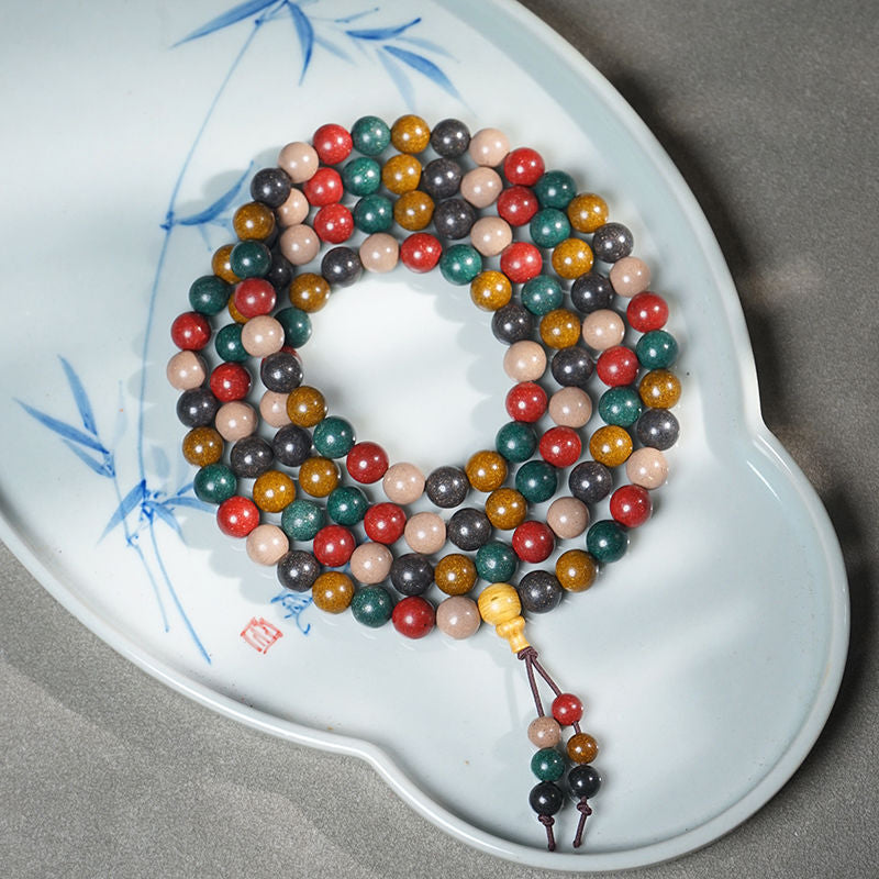 Herbal Energy Bracelet - Composed of handcrafted herbal beads, it is used to relieve stress, enhance concentration, and improve sleep.