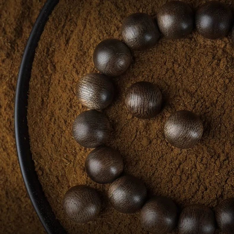 Vietnam Nha Trang Agarwood —Hetian Jade Energy Bracelet