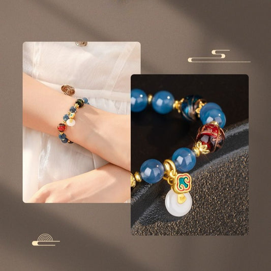 Colorful agate bracelet. Wearing it brings health and happiness.