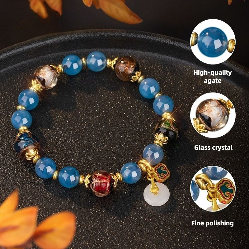 Colorful agate bracelet. Wearing it brings health and happiness.